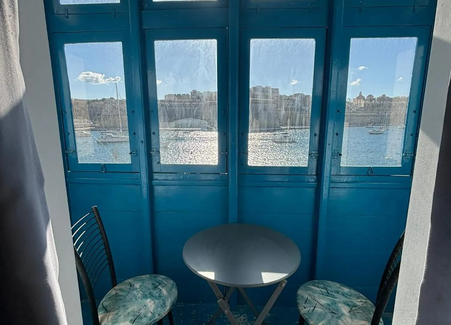 Traditional Maltese Sea View Apartment Kalkara
